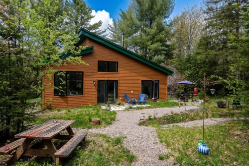 Back of Structure - 3986 Ch. Paiement, Sainte-Agathe-Des-Monts, QC 