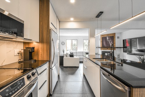 Kitchen - 7-255 Rue Séraphin, Sainte-Adèle, QC 