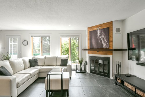 Living Room - 7-255 Rue Séraphin, Sainte-Adèle, QC 
