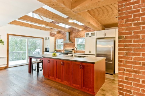 Cuisine - 31 Rue Thornton N., Coaticook, QC - Indoor Photo Showing Kitchen With Double Sink