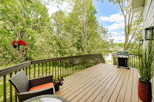 Extérieur - 31 Rue Thornton N., Coaticook, QC - Outdoor With Deck Patio Veranda With Exterior