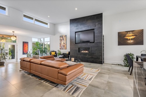 Salon - 58 Rue Des Mésanges, Orford, QC - Indoor Photo Showing Living Room With Fireplace