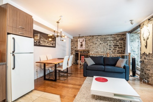Salon - 14 Rue Ste-Ursule, Québec (La Cité-Limoilou), QC - Indoor Photo Showing Living Room