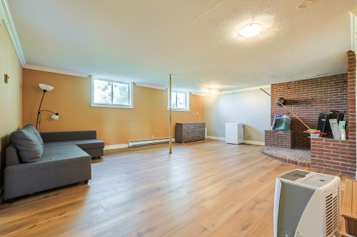Salle familiale - 643 Ch. Pierre-Laporte, L'Ange-Gardien, QC 