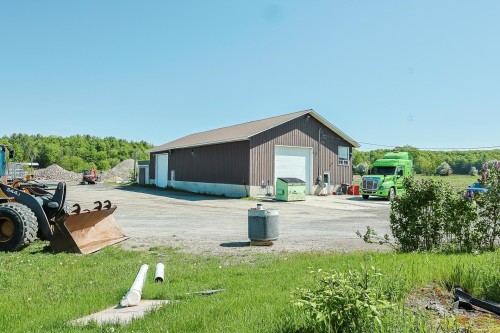 Garage - 643 Ch. Pierre-Laporte, L'Ange-Gardien, QC 
