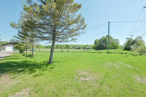 Cour - 643 Ch. Pierre-Laporte, L'Ange-Gardien, QC 