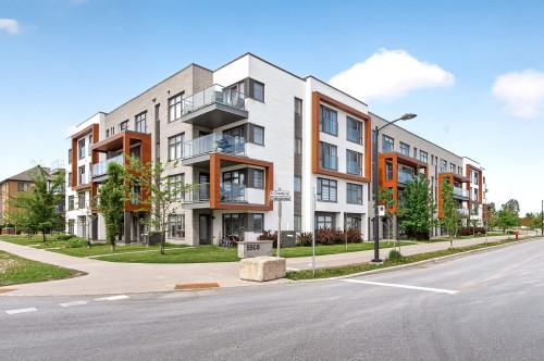 Entry - 320-5505 Rue De Châteauneuf, Brossard, QC 
