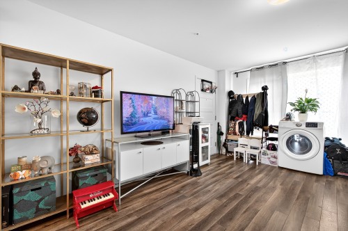Living Room - 320-5505 Rue De Châteauneuf, Brossard, QC 