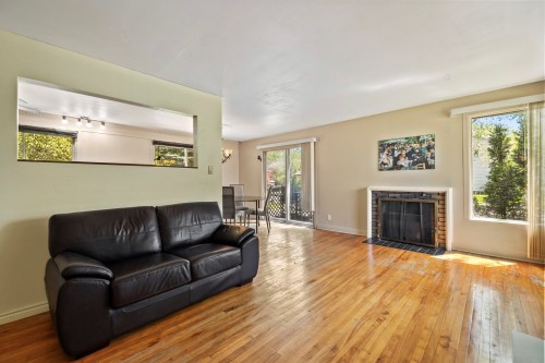 Living Room - 335 Av. Stream, Dorval, QC 