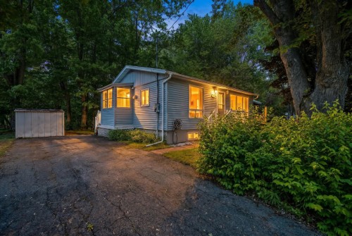 74 9e Avenue  Saint-Blaise-Sur-Richelieu, QC J0J 1W0