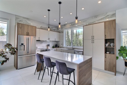 Cuisine - 139 Ch. De Val-Du-Repos, Val-D'Or, QC - Indoor Photo Showing Kitchen With Upgraded Kitchen