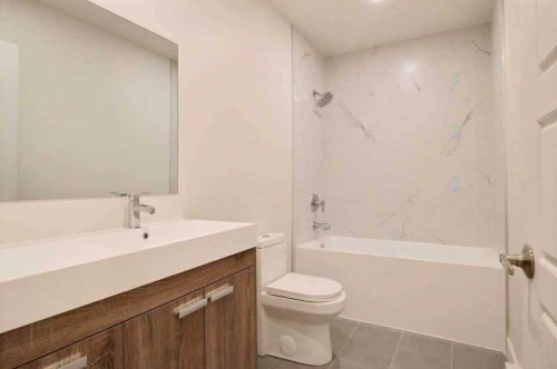 Salle de bains - 5284 Av. Papineau, Montréal (Le Plateau-Mont-Royal), QC 