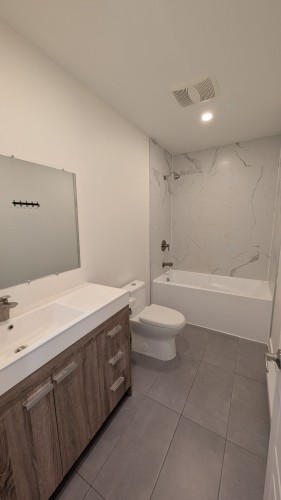 Bathroom - 5284 Av. Papineau, Montréal (Le Plateau-Mont-Royal), QC - Indoor Photo Showing Bathroom