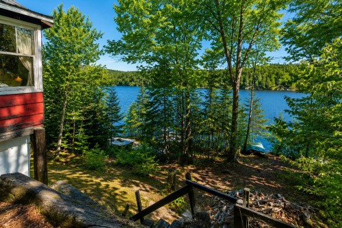 Vue sur l'eau - 2056Z Mtée Des Quatre-Lacs, Saint-Adolphe-D'Howard, QC 