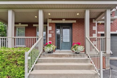 Front of Structure - 130 Rue Des Roitelets, Delson, QC 