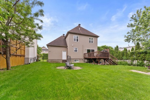 Courtyard - 130 Rue Des Roitelets, Delson, QC 