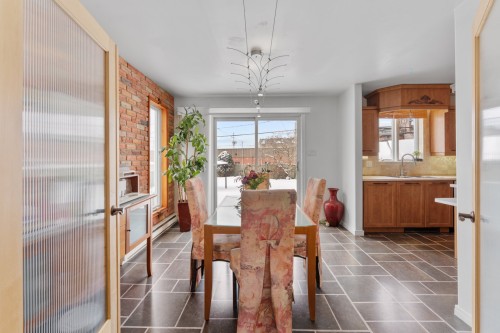 Salle à manger - 149 Rue Joseph-Véronneau, Sainte-Julie, QC 