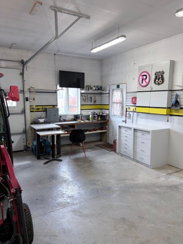 Garage - 106 Av. Gamache, Sept-Îles, QC - Indoor Photo Showing Garage