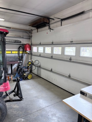 Garage - 106 Av. Gamache, Sept-Îles, QC - Indoor Photo Showing Garage