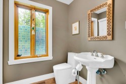 Powder room - 