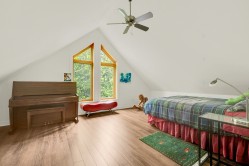 Mezzanine - 