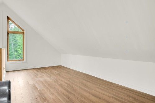 Mezzanine - 1535 Rue De La Cascatelle, Sainte-Adèle, QC 