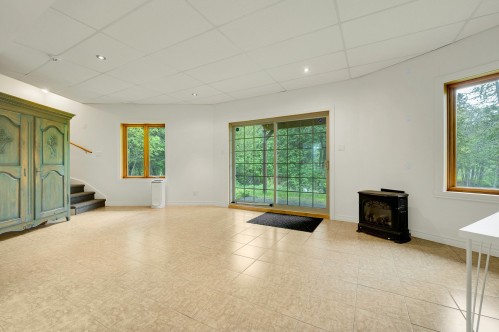 Salle familiale - 1535 Rue De La Cascatelle, Sainte-Adèle, QC 