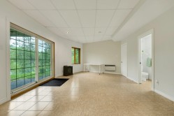Family Room - 