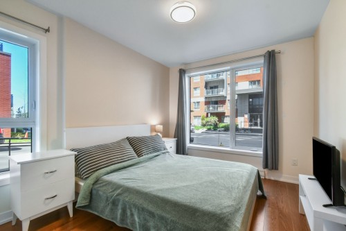 Chambre à coucher principale - 1932 Rue Émile-Martineau, Laval (Laval-Des-Rapides), QC - Indoor Photo Showing Bedroom