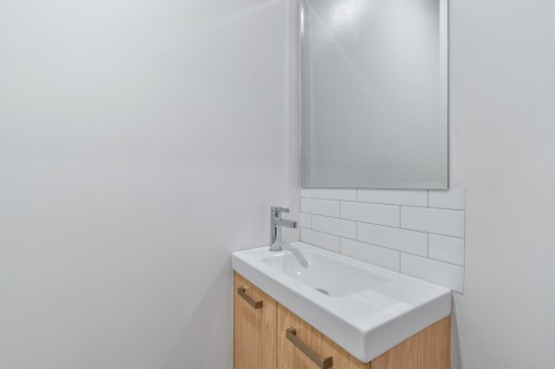 Salle d'eau - 1932 Rue Émile-Martineau, Laval (Laval-Des-Rapides), QC - Indoor Photo Showing Bathroom