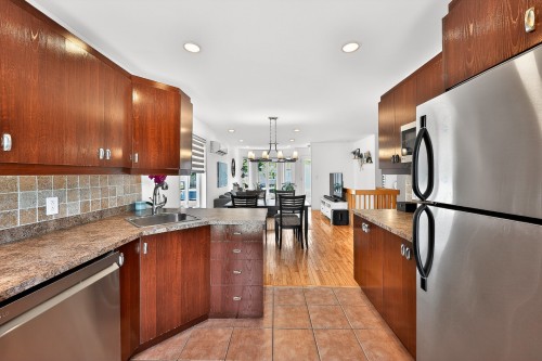Cuisine - 47 Rue Marcel-Vidal, Blainville, QC - Indoor Photo Showing Kitchen