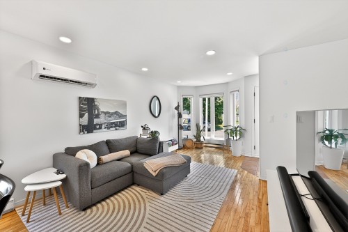 Salon - 47 Rue Marcel-Vidal, Blainville, QC - Indoor Photo Showing Living Room