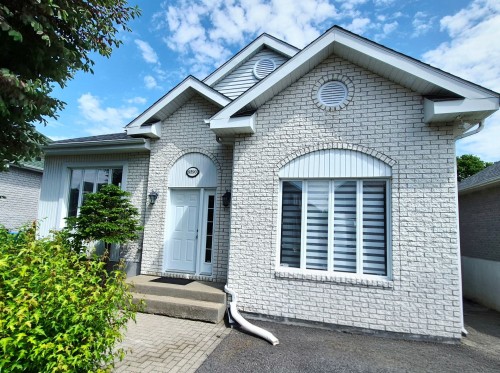 Front of Structure - 8590 Rue Odessa, Brossard, QC 