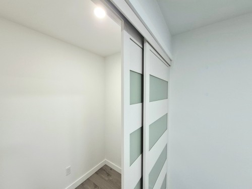 Office - 8590 Rue Odessa, Brossard, QC 