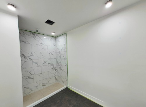 Bathroom - 8590 Rue Odessa, Brossard, QC 