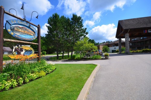 Entrée extérieure - 124-2396 Rue Labelle, Mont-Tremblant, QC 