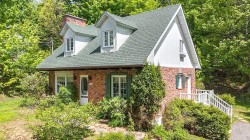 3085 Rue des Luminaires  Sainte-Adèle, QC J8B 1P1