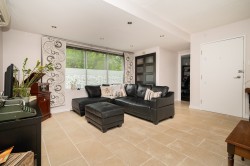 Salon - 