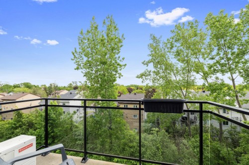 Balcon - 402-126 Boul. Hymus, Pointe-Claire, QC 