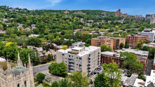 Veranda - 4D-399 Av. Clarke, Westmount, QC 