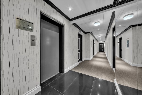 Elevator - 4D-399 Av. Clarke, Westmount, QC 