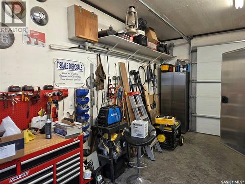 754 Golburn Crescent, Tisdale, SK - Indoor Photo Showing Garage