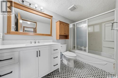 202 345 Kingsmere Boulevard, Saskatoon, SK - Indoor Photo Showing Bathroom