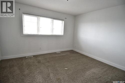 242 Geary Crescent, Saskatoon, SK - Indoor Photo Showing Other Room