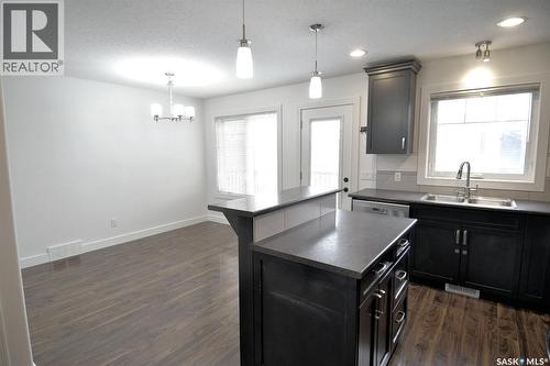 242 Geary Crescent, Saskatoon, SK - Indoor Photo Showing Kitchen With Double Sink