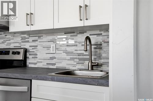 2102 320 5Th Avenue N, Saskatoon, SK - Indoor Photo Showing Kitchen