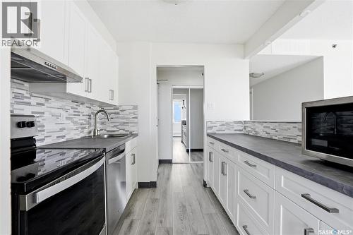 2102 320 5Th Avenue N, Saskatoon, SK - Indoor Photo Showing Kitchen With Upgraded Kitchen