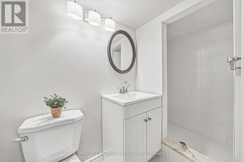280 Montrose Avenue, Hamilton, ON - Indoor Photo Showing Bathroom