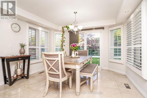 1800 Tattersall Way, Mississauga, ON - Indoor Photo Showing Dining Room
