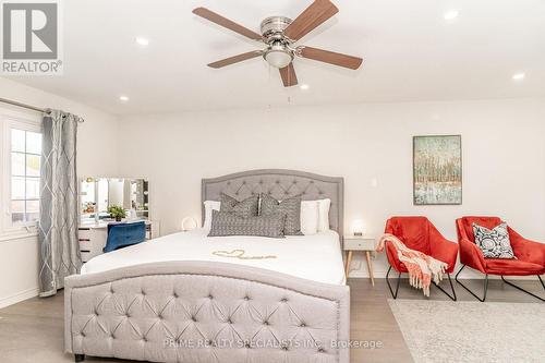1800 Tattersall Way, Mississauga, ON - Indoor Photo Showing Bedroom